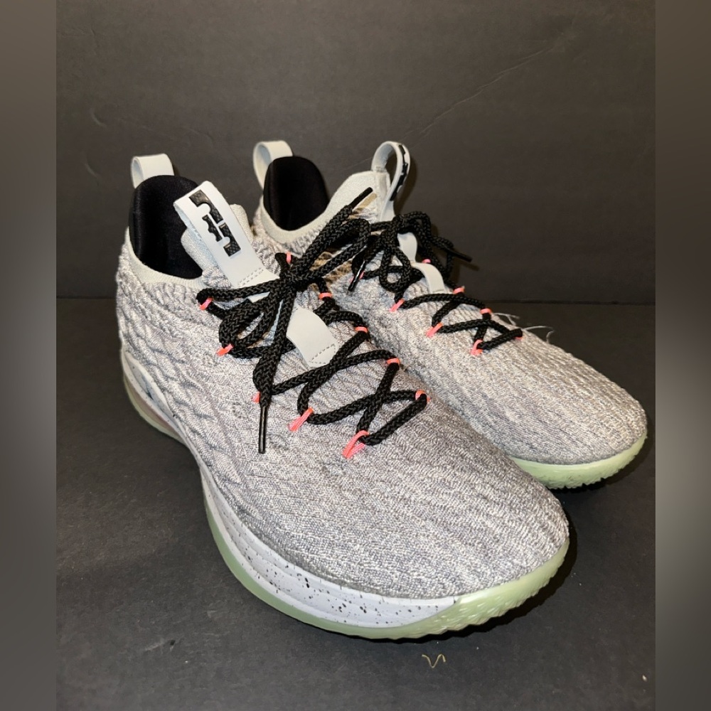 Gray Athletic Sneakers with Black and Red Accents